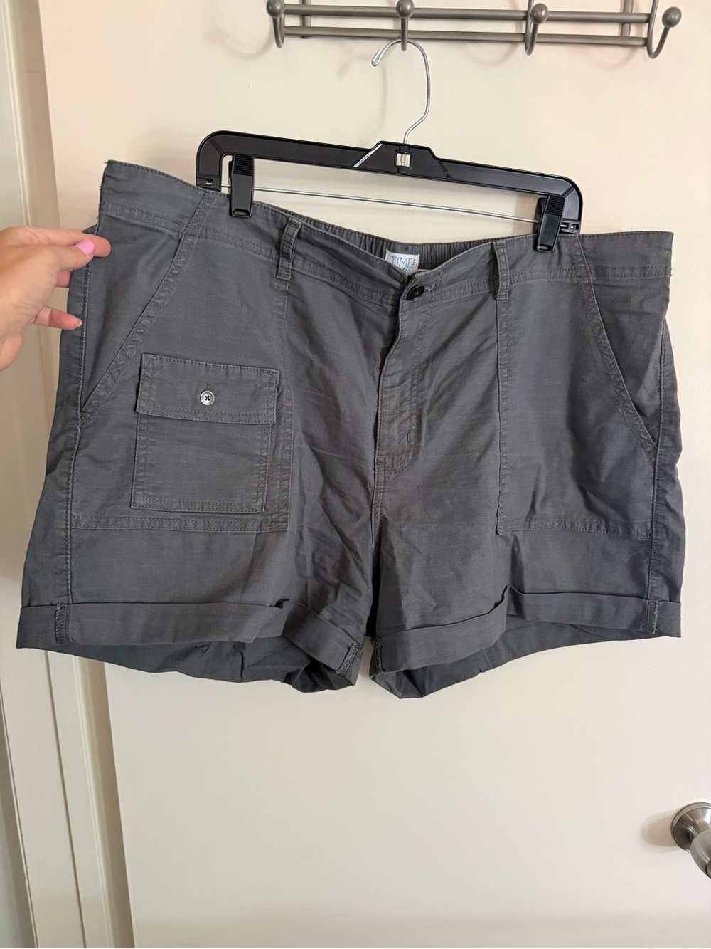 Cargo Shorts - Picture 2 of 5
